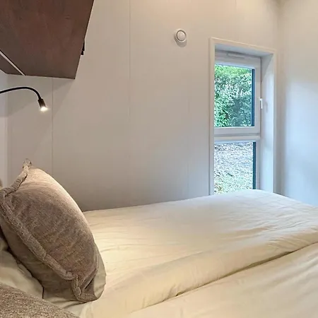 Stunning In Oud Gastel With Wifi Oud-Gastel